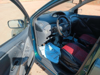 voitures-toyota-yaris-2004-beni-slimane-medea-algerie