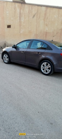 voitures-chevrolet-cruze-2013-chemora-batna-algerie