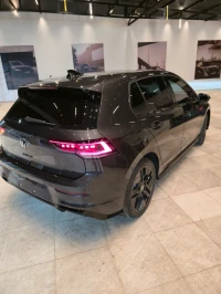 Volkswagen Golf 8 2025 R Black Edition 