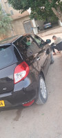 voitures-renault-clio-3-2010-djelida-ain-defla-algerie