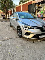 voitures-renault-clio-5-zen-2022-bouira-algerie