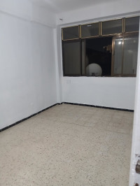 appartement-location-f2-alger-mohammadia-algerie