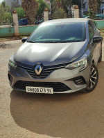 voitures-renault-clio-5-2023-oran-algerie