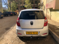 voitures-hyundai-i10-2015-zebboudja-chlef-algerie