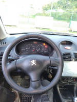 voitures-peugeot-206-2002-mekla-tizi-ouzou-algerie