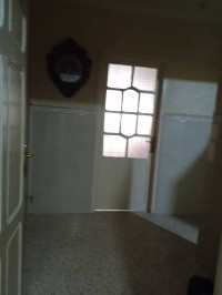 appartement-vente-f2-alger-bouzareah-algerie