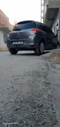 voitures-renault-clio-3-2010-tiaret-algerie