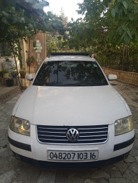 voitures-volkswagen-passat-2003-break-bouira-algerie