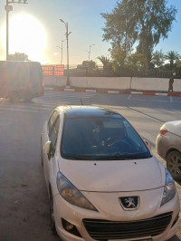 voitures-peugeot-207-2011-allure-setif-algerie