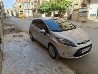 voitures-ford-fiesta-2012-constantine-algerie