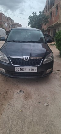 سيارات-skoda-fabia-2014-fresh-عين-البيضاء-أم-البواقي-الجزائر