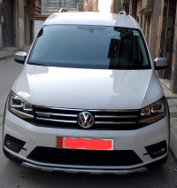 voitures-volkswagen-caddy-2017-alltrack-tadjenanet-mila-algerie