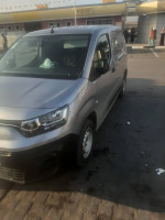 utilitaire-fiat-doblo-2023-italy-chlef-algerie