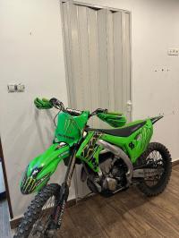 دراجات-نارية-وسكوترات-kawasaki-moto-kross-kxf-2022-شراقة-الجزائر