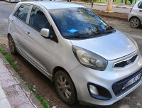 voitures-kia-picanto-2013-pop-medea-algerie