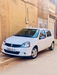 voitures-renault-clio-campus-2013-bye-remchi-tlemcen-algerie