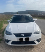 voitures-seat-ibiza-2018-high-plus-el-taref-tarf-algerie