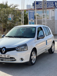 voitures-renault-clio-campus-2015-mazouna-relizane-algerie