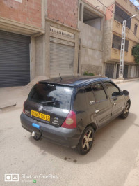 voitures-renault-clio-2-2005-zebboudja-chlef-algerie