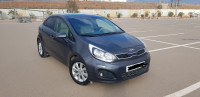 voitures-kia-rio-2014-latout-bouira-algerie