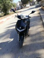 motos-scooters-peugeot-vivacity-125-cc-2012-dar-el-beida-alger-algerie