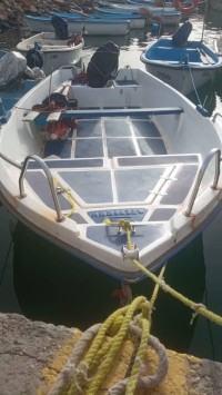قوارب-barque-5m20-شرشال-تيبازة-الجزائر