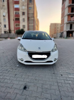 voitures-peugeot-208-2013-allure-ghazaouet-tlemcen-algerie