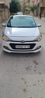 voitures-hyundai-i20-2017-prestige-oued-athmania-mila-algerie