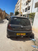 voitures-renault-clio-campus-2012-boumerdes-algerie