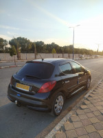 voitures-peugeot-207-2007-oum-el-bouaghi-algerie