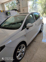 سيارة-صغيرة-seat-ibiza-2011-loca-البويرة-الجزائر