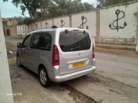 سيارات-peugeot-partner-2010-tepee-جيجل-الجزائر