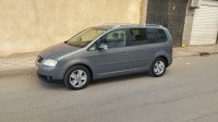 سيارات-volkswagen-touran-2006-وهران-الجزائر