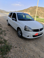 citadine-renault-clio-campus-2014-ras-el-aioun-batna-algerie