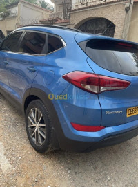 voitures-hyundai-tucson-2017-emdjez-edchich-skikda-algerie