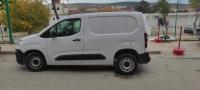 utilitaire-fiat-doblo-2024-berriche-oum-el-bouaghi-algerie