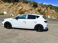 voitures-seat-leon-2015-linea-r-khraissia-alger-algerie