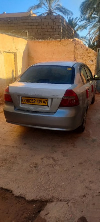 voitures-chevrolet-aveo-4-portes-2009-ghardaia-algerie