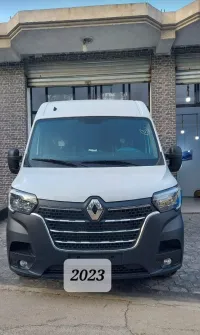 Renault Master 2023 2 panneau