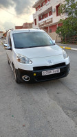 voitures-peugeot-partner-2014-bejaia-algerie