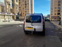 voitures-renault-kangoo-2014-confort-bouira-algerie