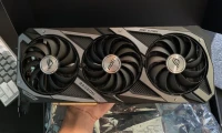 ASUS ROG STRIX RX 6700 XT 12GB VRAM : Equivalent RTX 3070