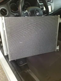 RADIATEUR CLIM SYMBOLالمبرد تكييف الهواء للسيارات