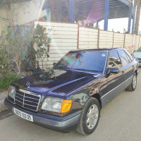 grande-berline-mercedes-classe-e-1993-blida-algerie