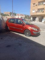 voitures-renault-scenic-2005-el-hachimia-bouira-algerie