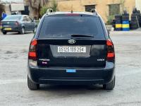 سيارات-kia-carens-2009-قسنطينة-الجزائر