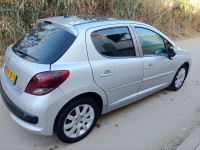 voitures-peugeot-207-2010-allure-tlemcen-algerie