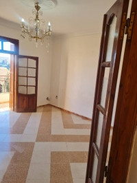 niveau-de-villa-location-f3-alger-bouzareah-algerie