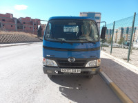 camion-hino-300-2011-setif-algerie