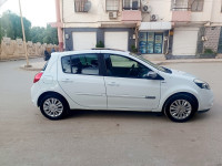 voitures-renault-clio-3-2012-night-and-day-blida-algerie